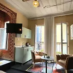 Authentic Flat Close To Istiklal Avenue