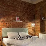 Authentic Flat Close To Istiklal Avenue